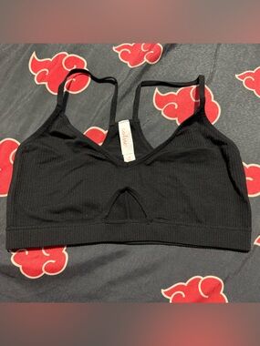 Colsie Black Ribbed Seamless key hole Bralette